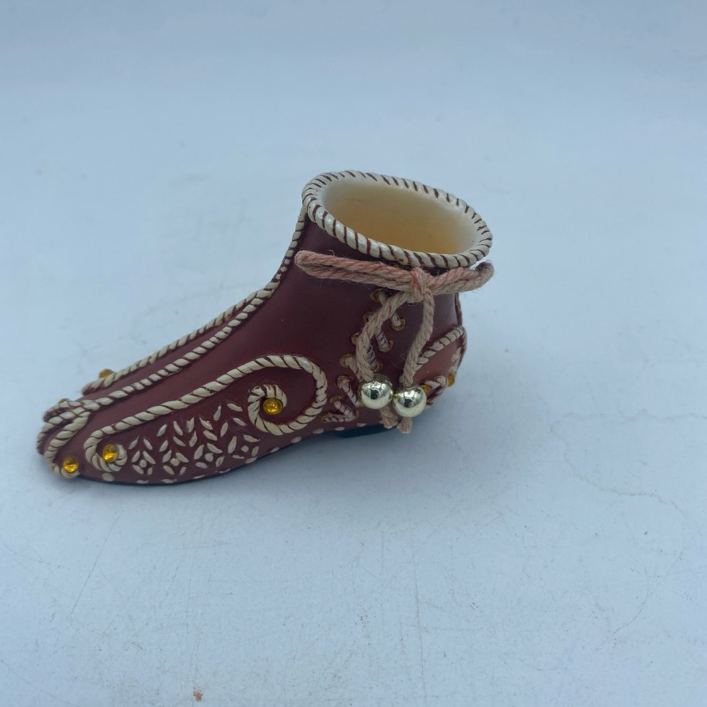 Ashton Drake stepping In Time Gingerbread dream Shoe Ornament decor